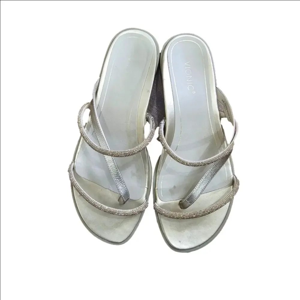 Vionic Prism Gold Embellished Rhinestone Thong Sandals Size 8M Women's - Picture 2 of 5